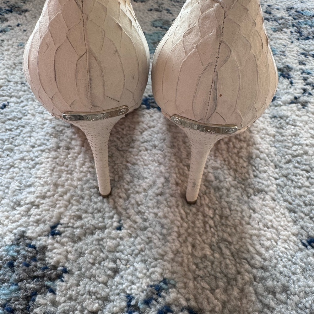 Christian Dior Python Pumps - Picture 4 of 9